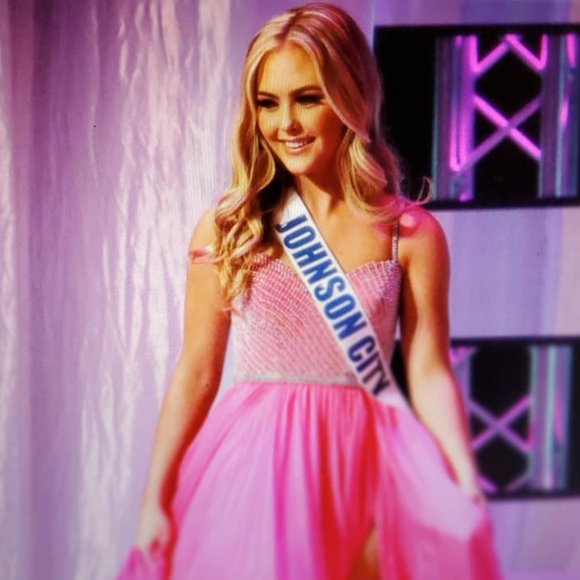 Pageant Gown - Picture 3 of 3